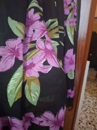 Sciarpa donna floreale nera e viola