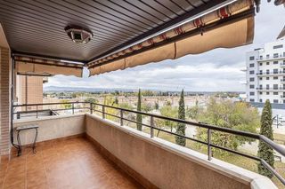 Piso en alquiler en Camino de Ronda - Rosaleda en Granada