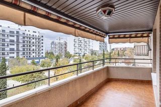 Piso en alquiler en Camino de Ronda - Rosaleda en Granada