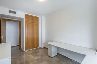 Piso en alquiler en Camino de Ronda - Rosaleda en Granada