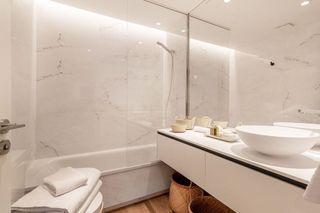 Piso en alquiler en Valdeacederas en Madrid