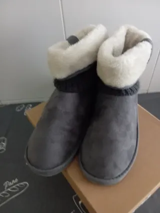 BOTAS NATURA CON PELO. TALLA 39