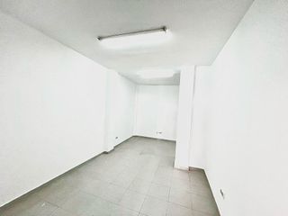 Local comercial en alquiler en Camas