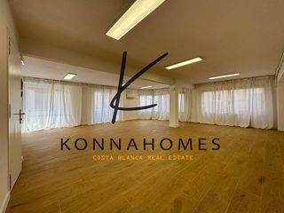 Oficina en alquiler en Puerto en Benidorm