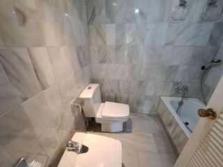 Piso en venta en Puerto Banús en Marbella