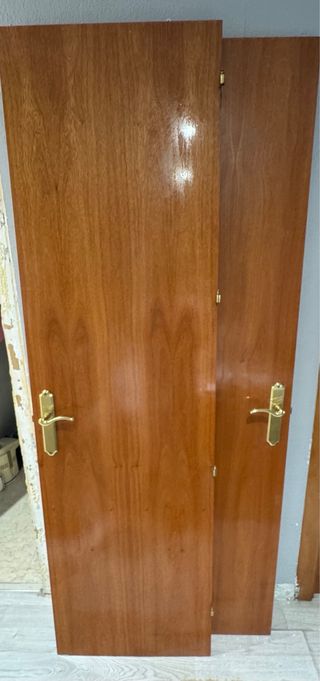 Puertas madera maciza interior