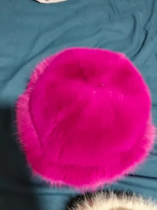 Gorro de pelo fucsia