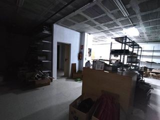 Local comercial en venta en Gamarra - La Trinidad en Málaga