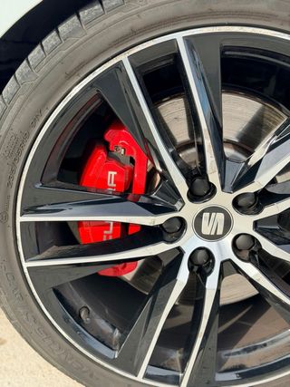 SEAT Leon ST 2.0 TSI 300 DSG