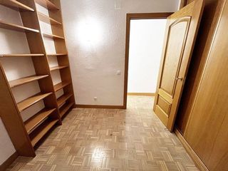 Piso en alquiler en La Paz en Madrid
