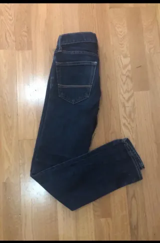 Pantalón vaquero Abercrombie & Fitch