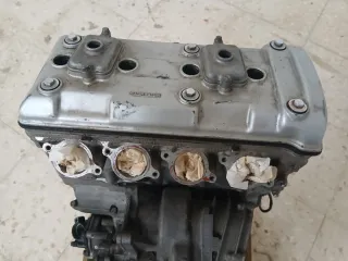 Motor Kawasaki ZXR 750