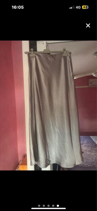 Falda satinada Mango beige/gris