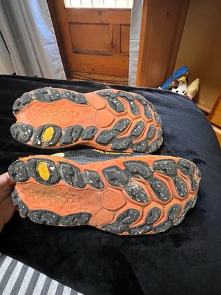 New Balance Fresh Foam X More Trail v3 Negro Naran