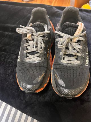 New Balance Fresh Foam X More Trail v3 Negro Naran