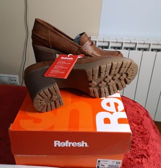 Mocasines Refresh tacón marrón Comfort Biotech 41