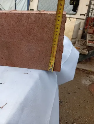 Ladrillo de construcción