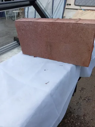 Ladrillo de construcción