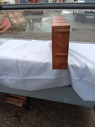 Ladrillo de construcción