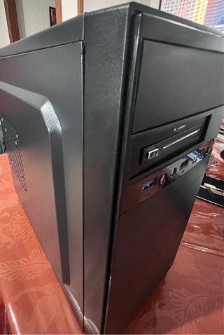 Computer da tavolo nuovo