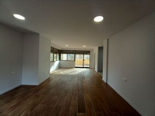 Local comercial en venta en Artigas - Llefià en Badalona