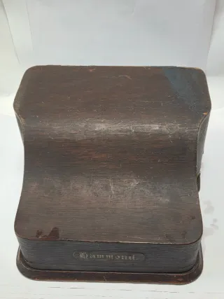 Antigua máquina de escribir Hammond 12