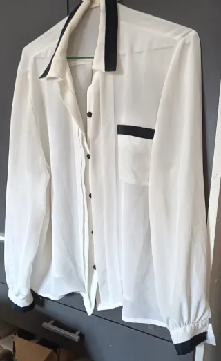 Blusa de mujer blanca