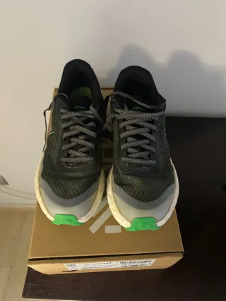 Zapatillas Running Normal Negras/Verdes Talla 39