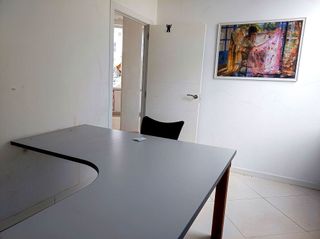 Local comercial en alquiler en Barrio Alto - San Félix - Oliveros - Altamira en Almería