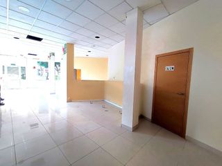 Local comercial en alquiler en Barrio Alto - San Félix - Oliveros - Altamira en Almería