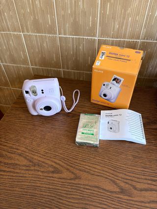 Fujifilm Instax Mini 12 Lilla + 10 Ricariche
