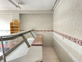 Local comercial en venta en Polígono Cartuja – La Paz en Granada