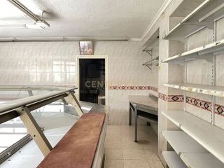 Local comercial en venta en Polígono Cartuja – La Paz en Granada