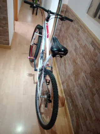 Bicicleta Rockrider Blanca