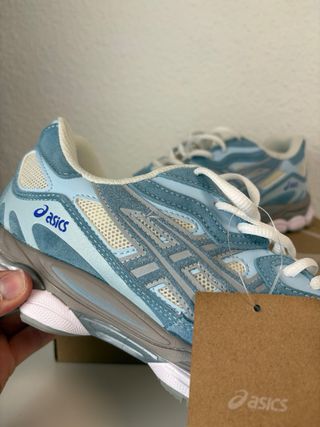 Scarpe sportive Asics Gel in toni blu e grigi