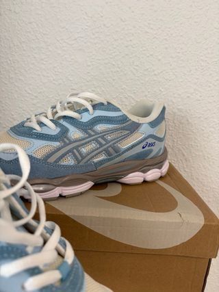 Scarpe sportive Asics Gel in toni blu e grigi