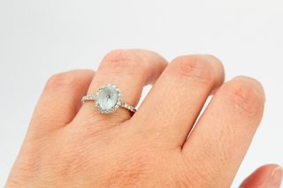 Solitario De Oro Blanco De 18K.. Ref: 039-01-00629