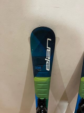 Esquís infantiles Elan con fijaciones 110