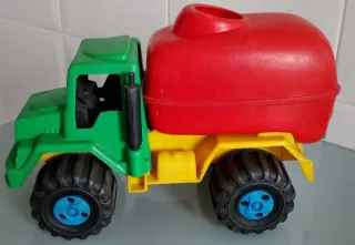 Camión hormigonera de juguete