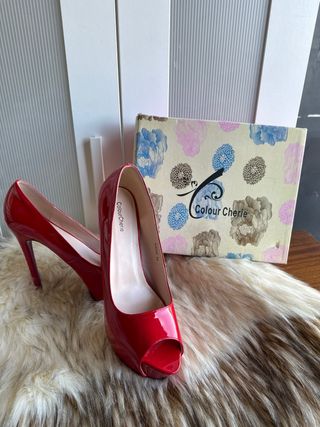 Zapatos de tacón charol rojo talla 44