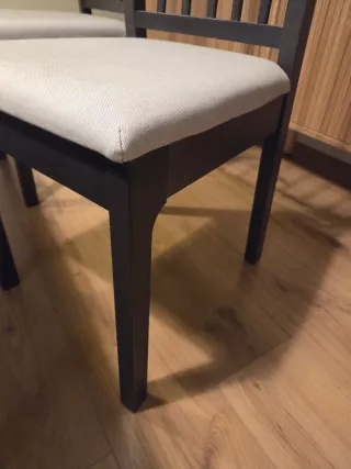 Mesa comedor extensible IKEA EKEDALEN + sillas