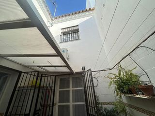 Casa adosada en venta en Núcleo Urbano en Chiclana de la Frontera