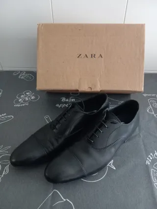 ZAPATOS DE VESTIR DE HOMBRE. TALLA 45