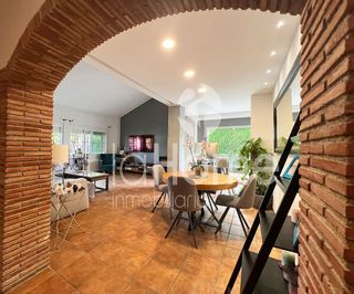 Chalet en alquiler en San Antonio de Benagéber