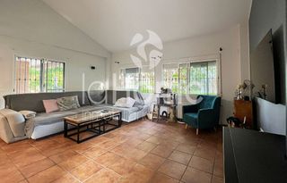 Chalet en alquiler en San Antonio de Benagéber