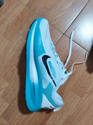 Nike Vomero 18