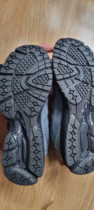 Zapatillas New Balance 1906 Gris