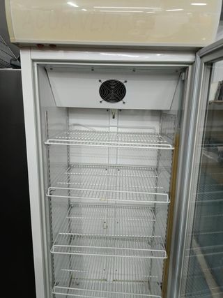 Nevera comercial para bebidas