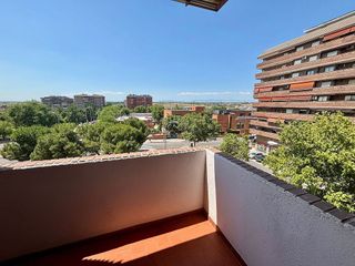 Piso en alquiler en Peñagrande en Madrid