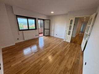 Piso en alquiler en Peñagrande en Madrid